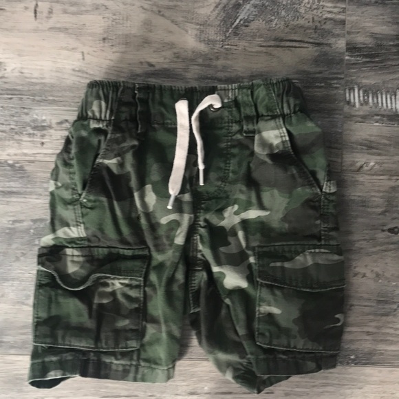 Old navy toddler cargo shorts - Picture 1 of 3